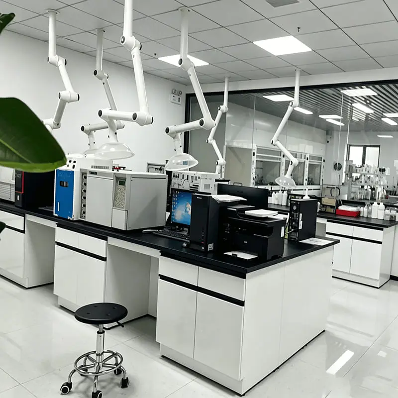 Sample inspection and retention at the Silfluo quality laboratory